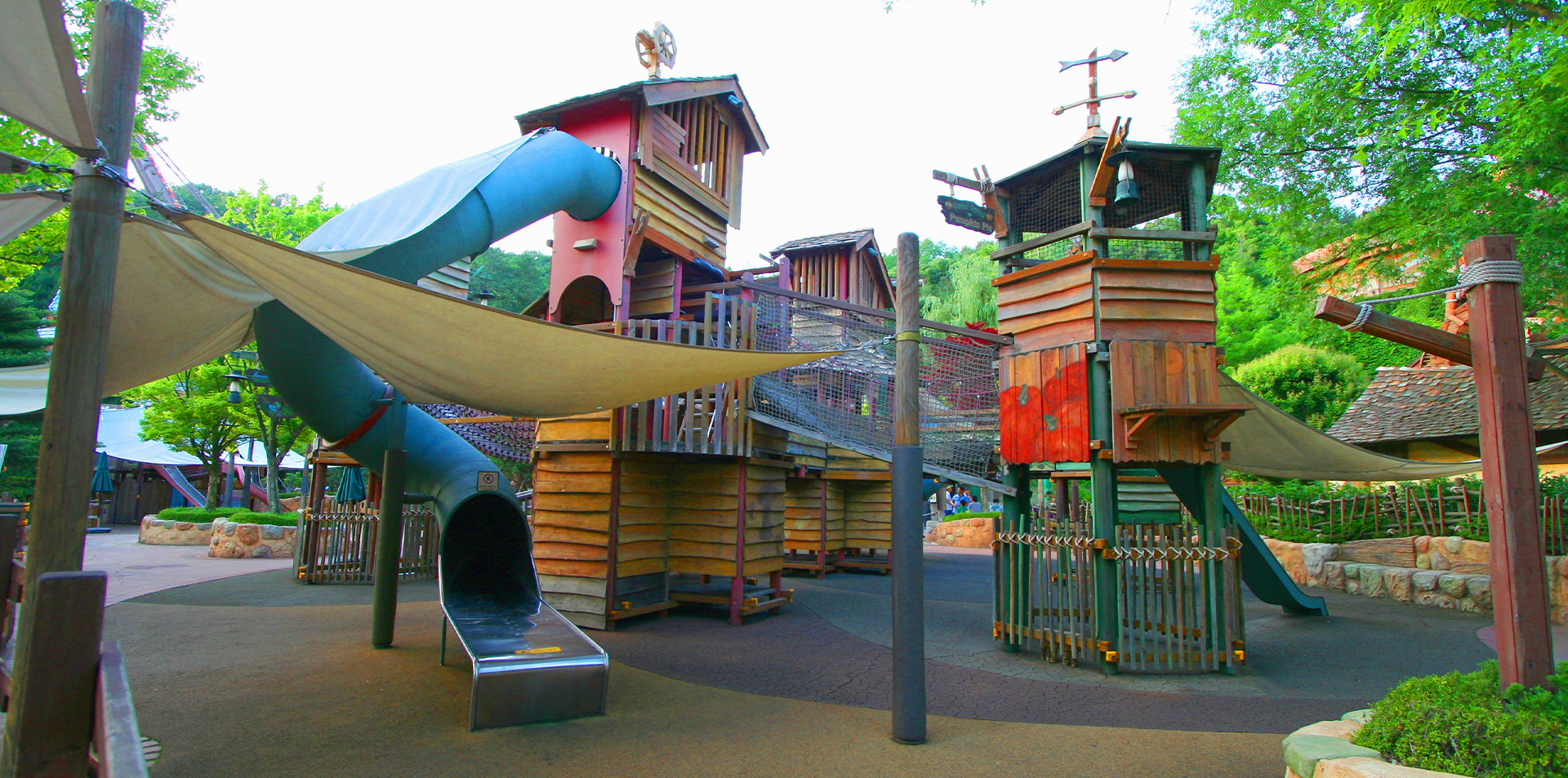 Play Yard