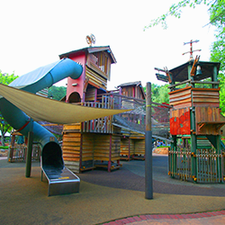 Play Yard