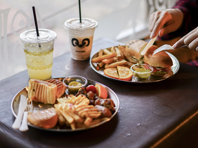 Cafe Jungle Camp